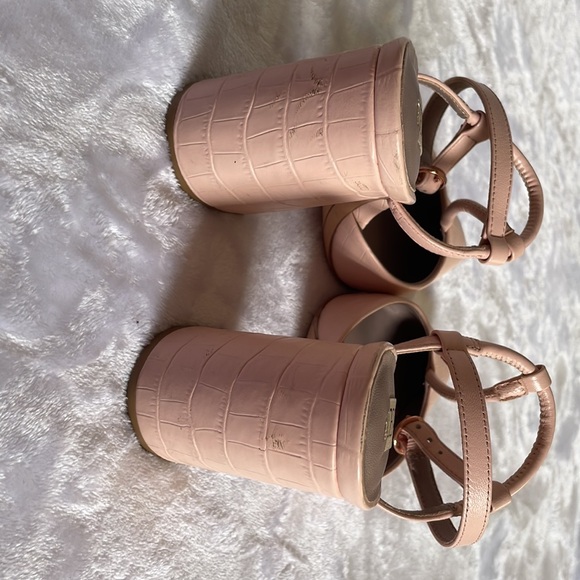 Deltan Pink Chucky Heels - Picture 5 of 8